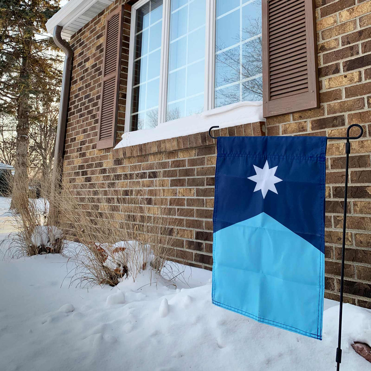 Minnesota Garden Flag