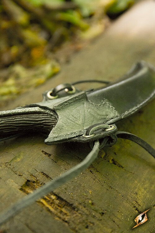 Dark Elven Throwing Knife & Sheath