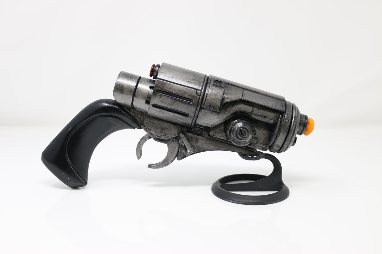 Eleena Daru Blaster Prop