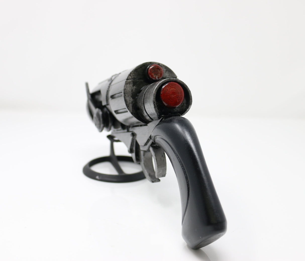Eleena Daru Blaster Prop