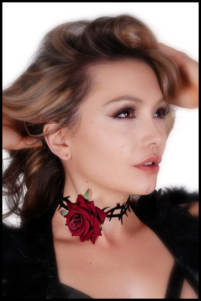 Thorn Rose Choker