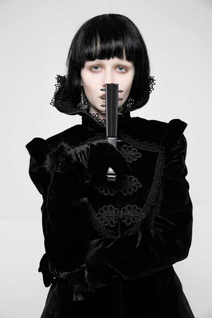 Black Fabric Punk Rivet Fan