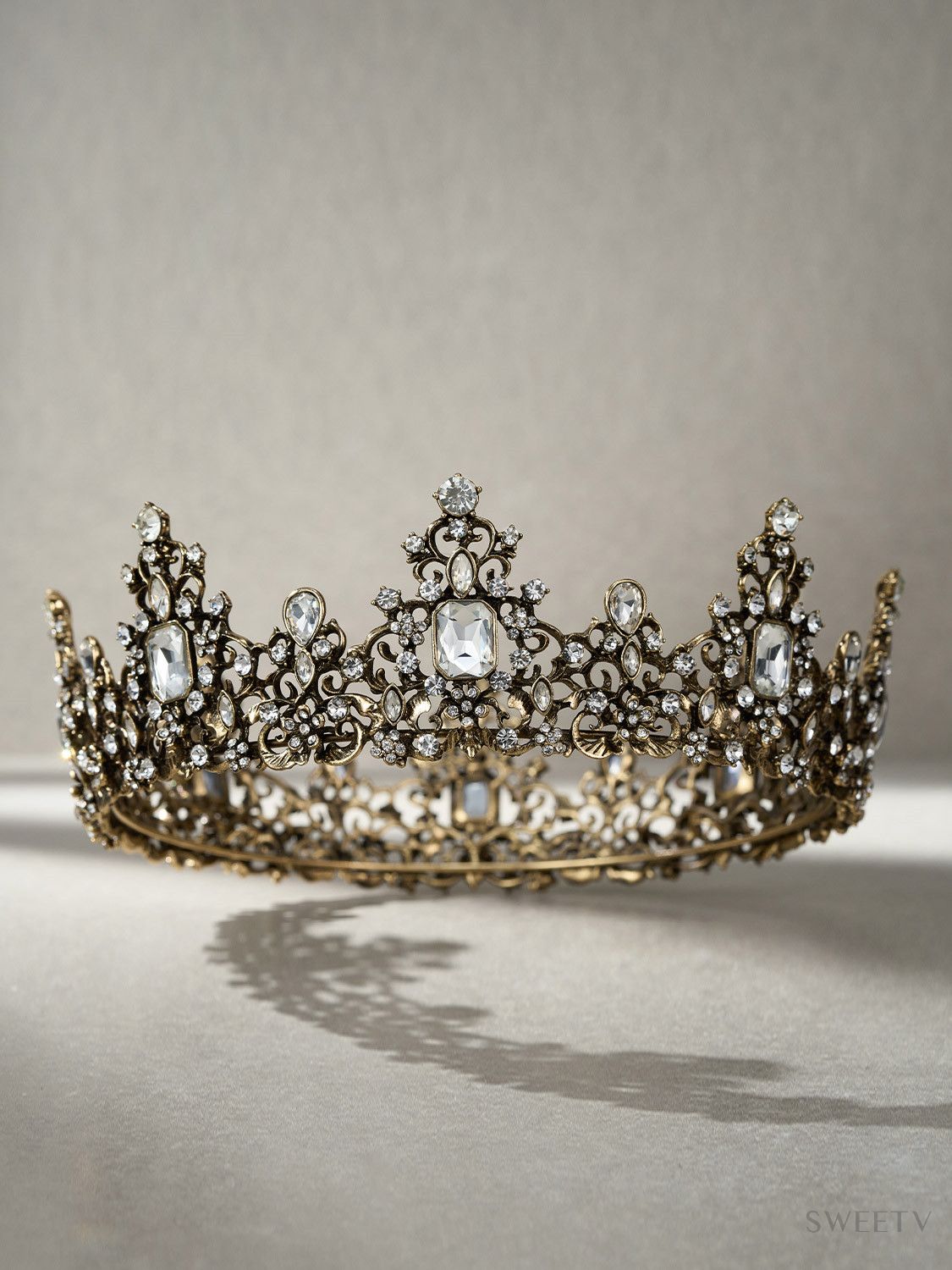 Victoria Queen Crown Bronze